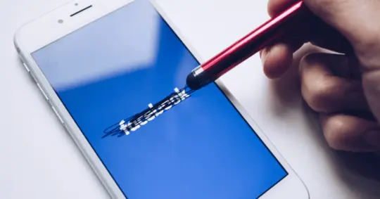 Facebook Anwalt